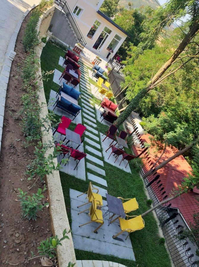 R Hotel Corovode ภายนอก รูปภาพ